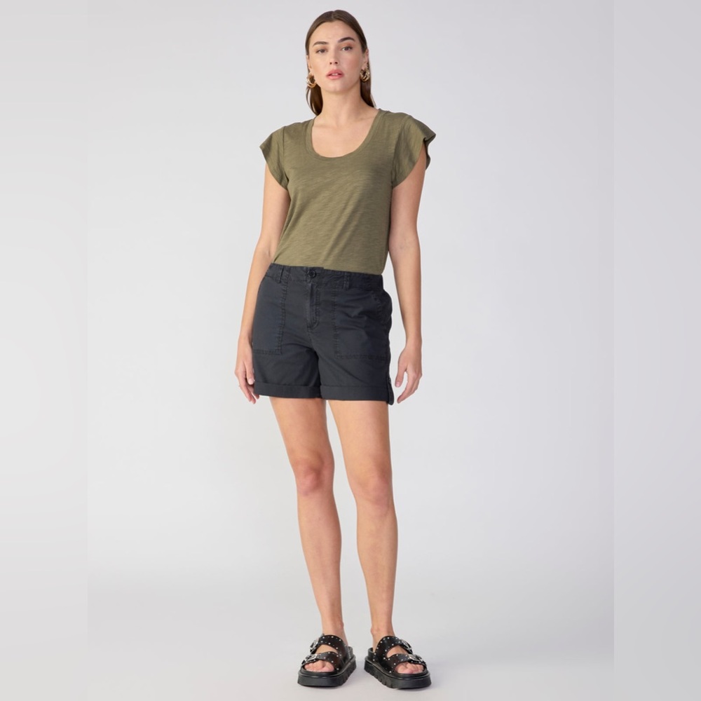 NWT Sanctuary Switchback Cargo Rolled Cuff Shorts Worn Black Size 31